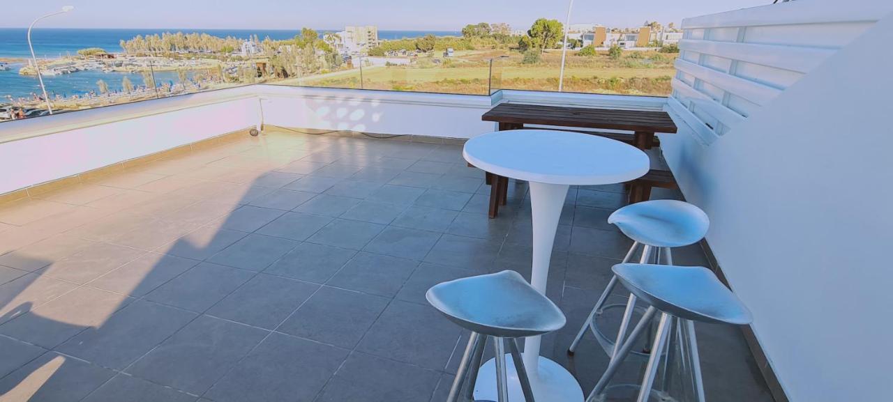 Stay Trinity Beach Apts 帕拉利米尼 外观 照片
