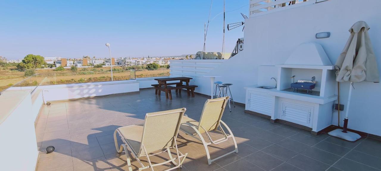 Stay Trinity Beach Apts 帕拉利米尼 外观 照片