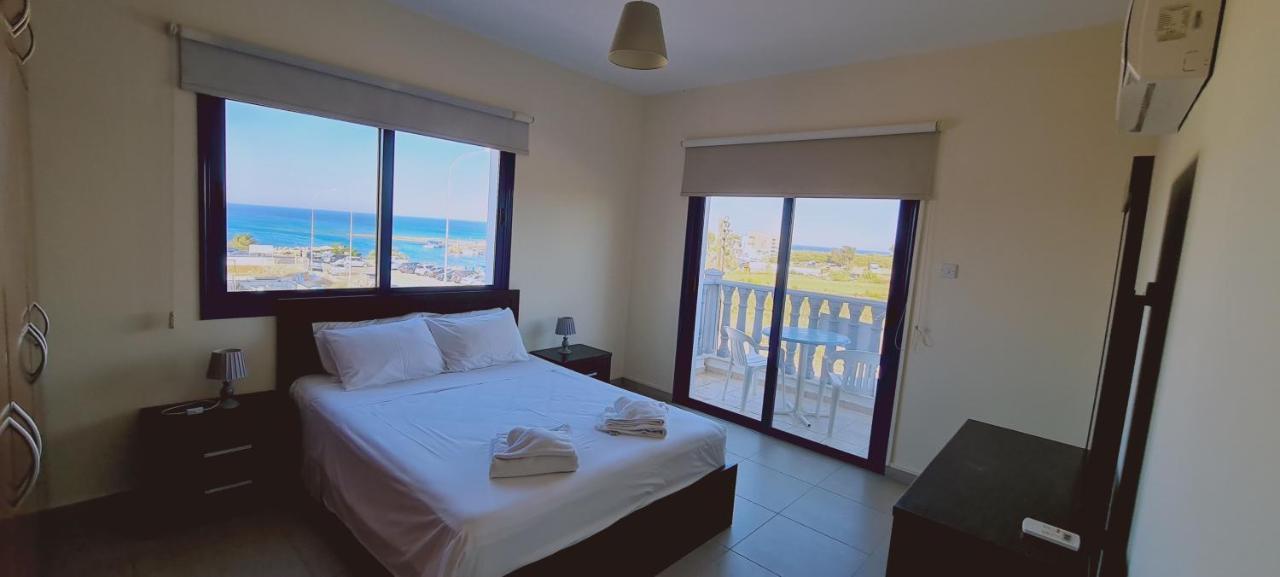 Stay Trinity Beach Apts 帕拉利米尼 外观 照片