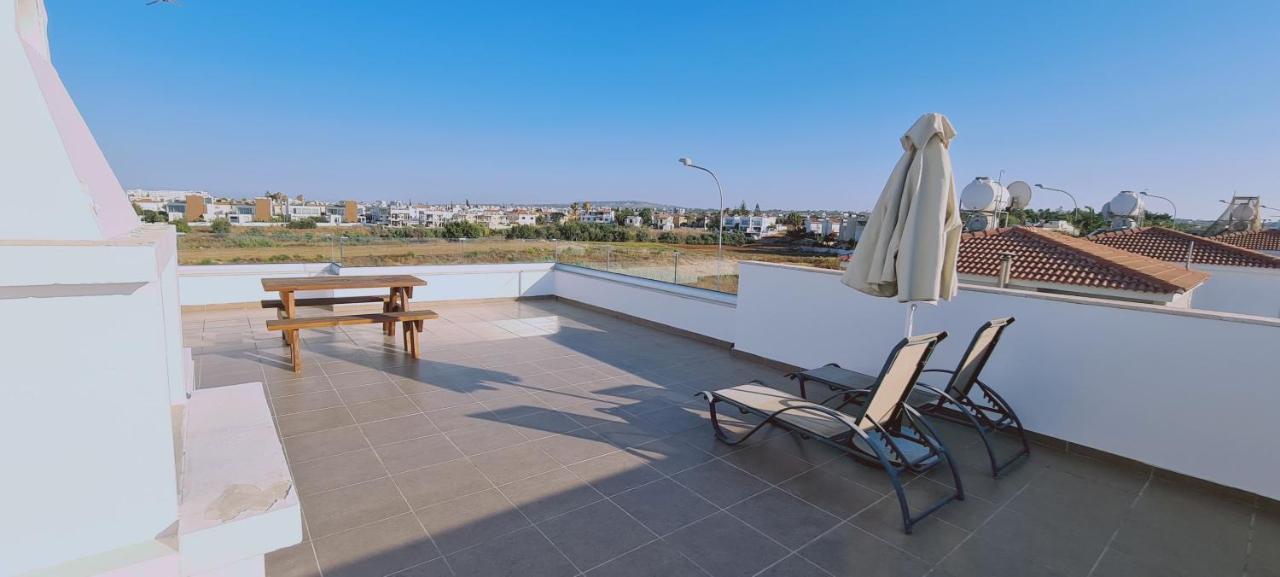 Stay Trinity Beach Apts 帕拉利米尼 外观 照片