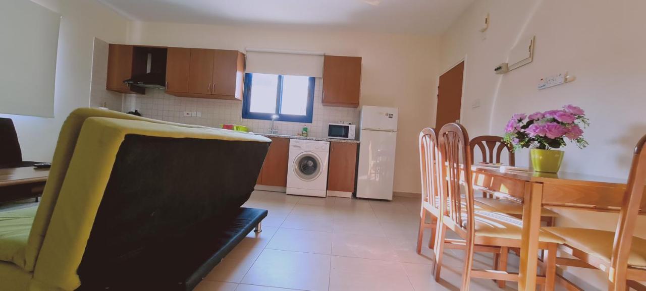 Stay Trinity Beach Apts 帕拉利米尼 外观 照片