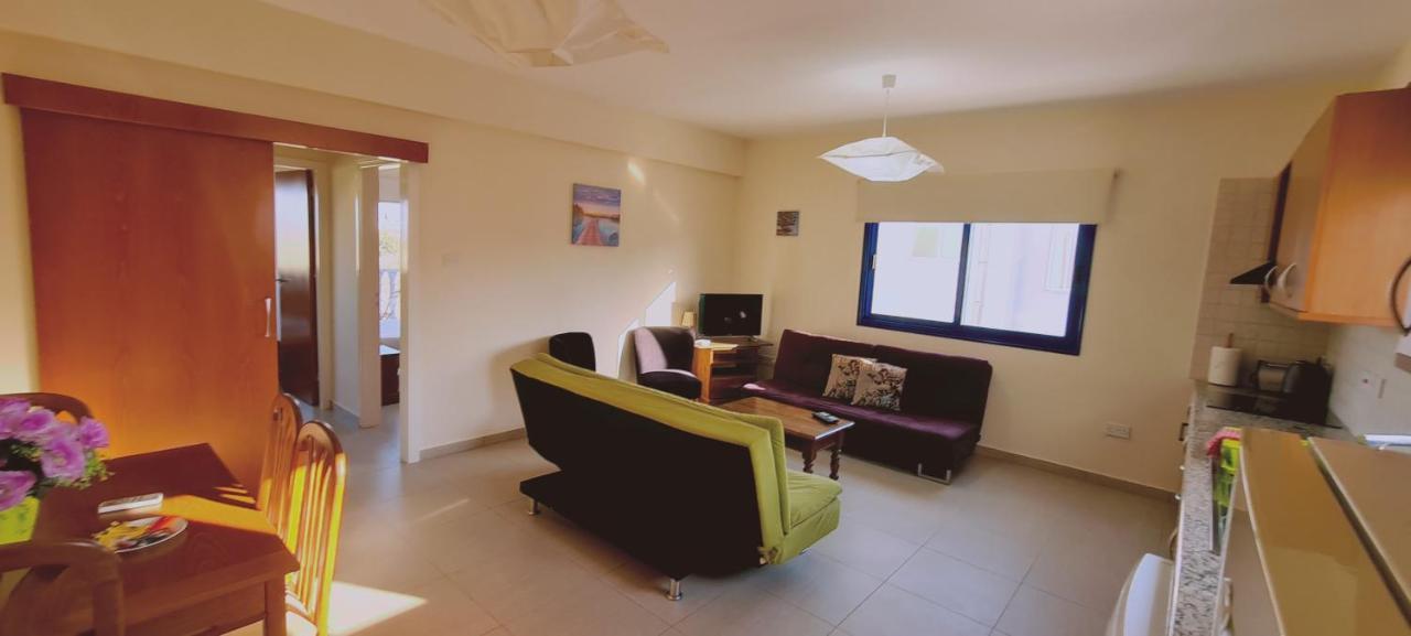 Stay Trinity Beach Apts 帕拉利米尼 外观 照片