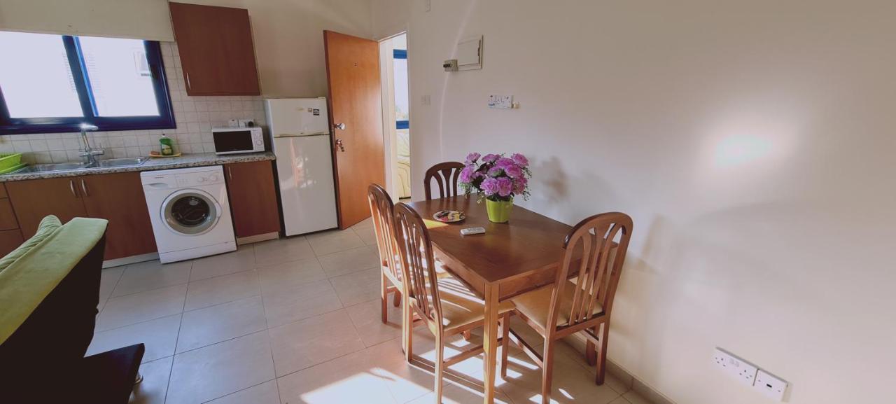 Stay Trinity Beach Apts 帕拉利米尼 外观 照片